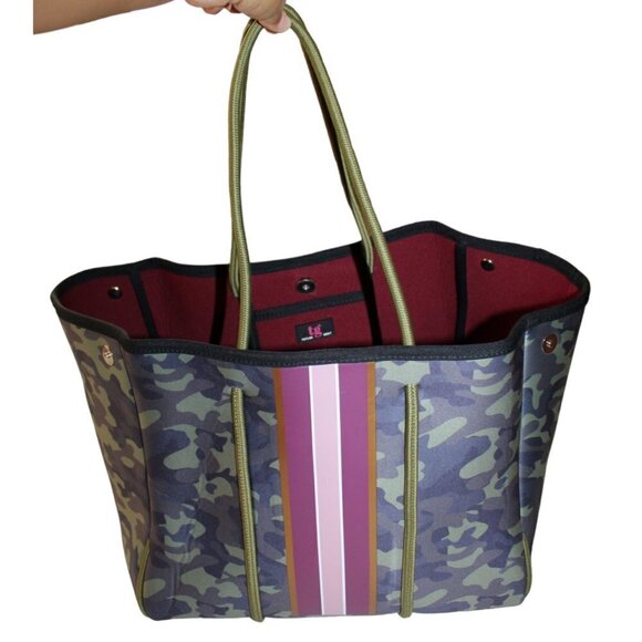 Taylor Gray Carell Large Neoprene Camo green & grey Tote Pink and purple stripes - Picture 11 of 12